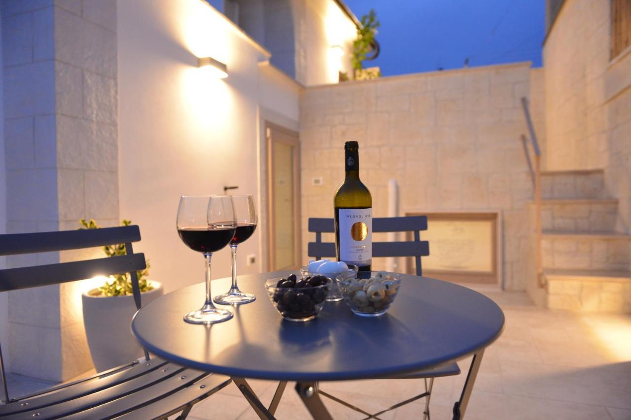 Suite Laurel Spa Con Idromassaggio Fasano Exterior photo